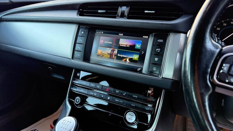 JAGUAR XF