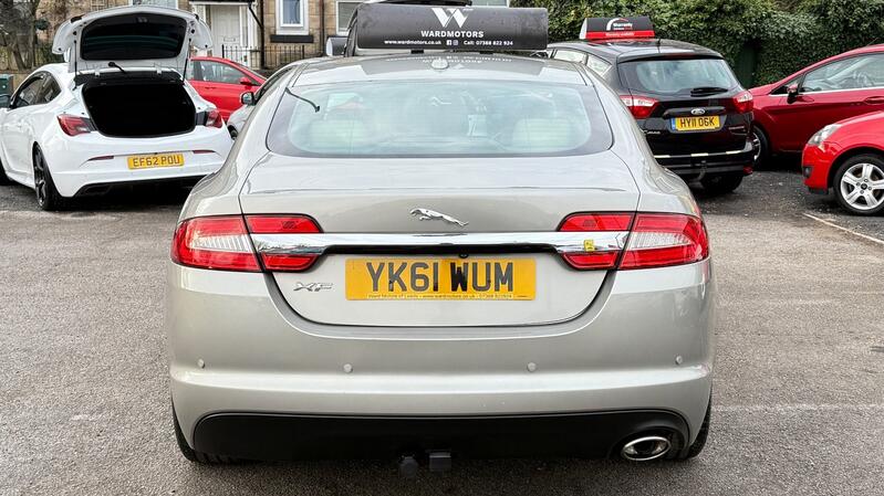 JAGUAR XF
