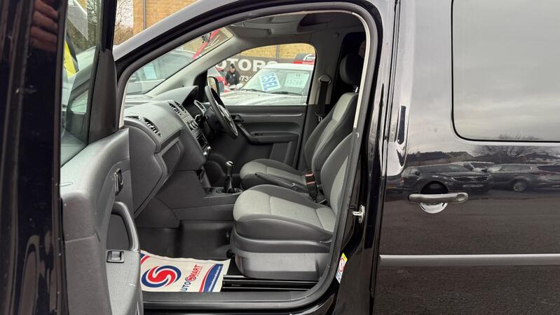 VOLKSWAGEN CADDY