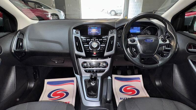FORD FOCUS