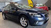 VOLVO V40 CROSS COUNTRY