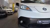 NISSAN E-NV200