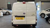 NISSAN E-NV200
