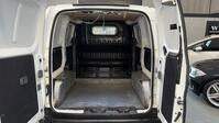 NISSAN E-NV200