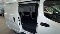 NISSAN E-NV200