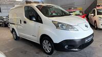 NISSAN E-NV200
