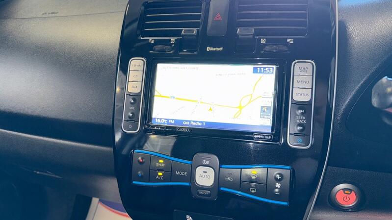 NISSAN LEAF