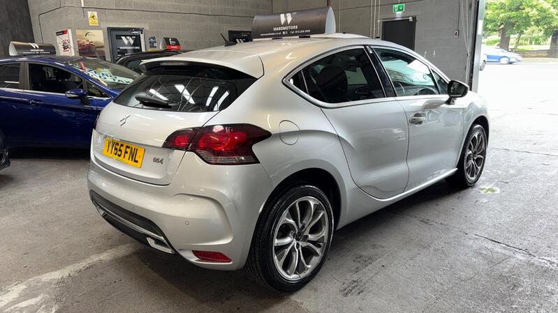 DS AUTOMOBILES DS 4
