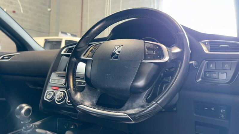 DS AUTOMOBILES DS 4