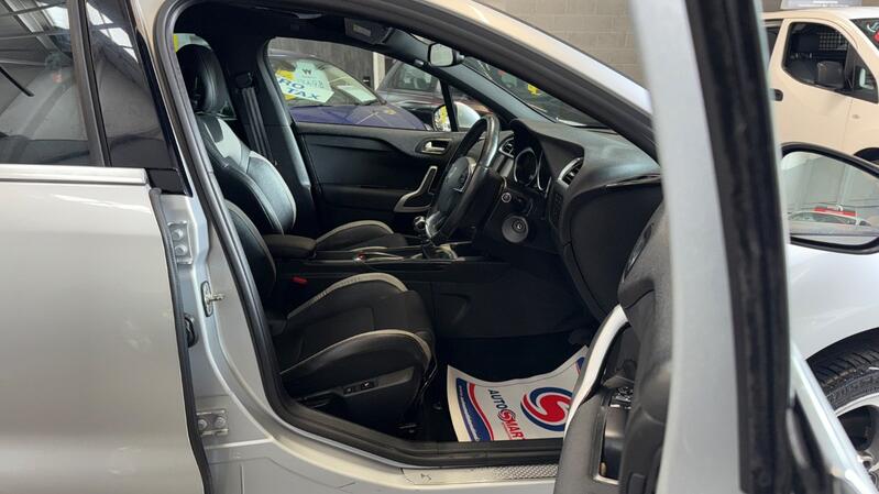 DS AUTOMOBILES DS 4