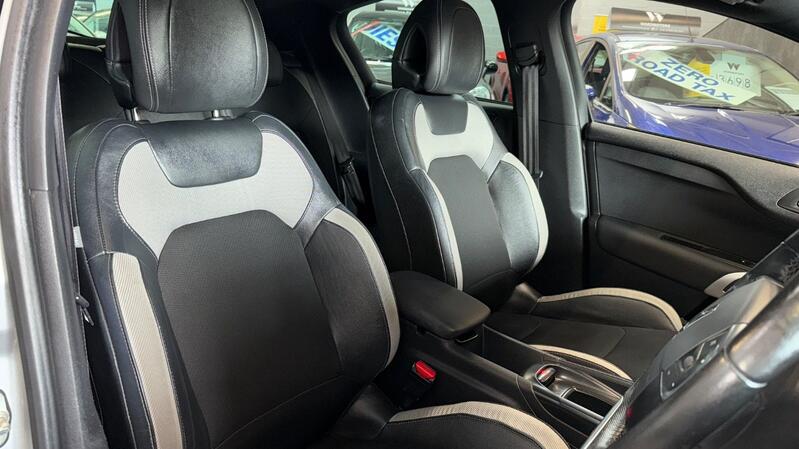 DS AUTOMOBILES DS 4