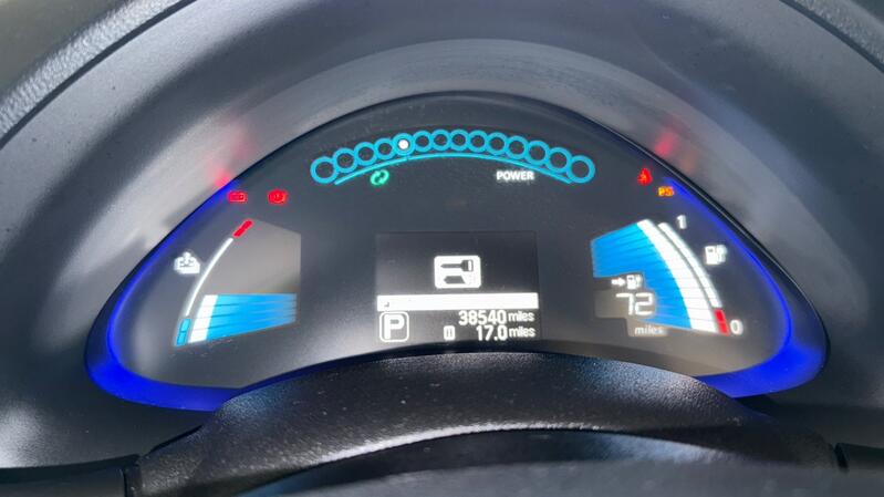 NISSAN LEAF