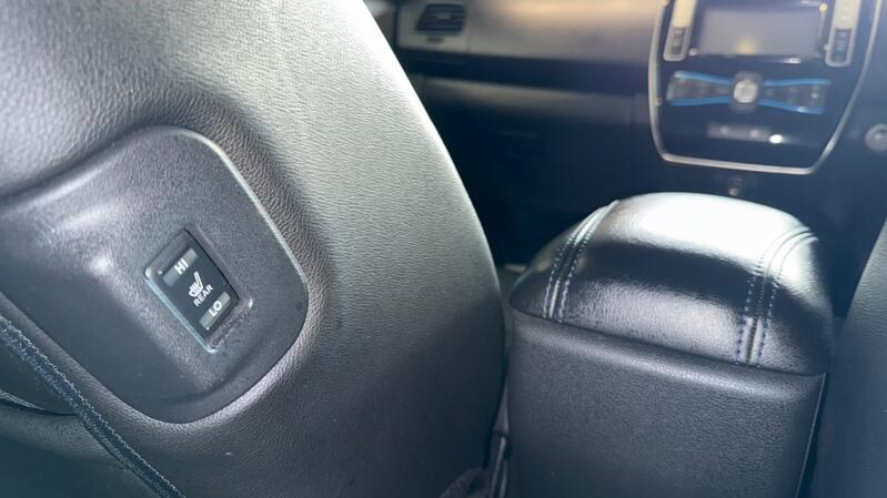 NISSAN LEAF
