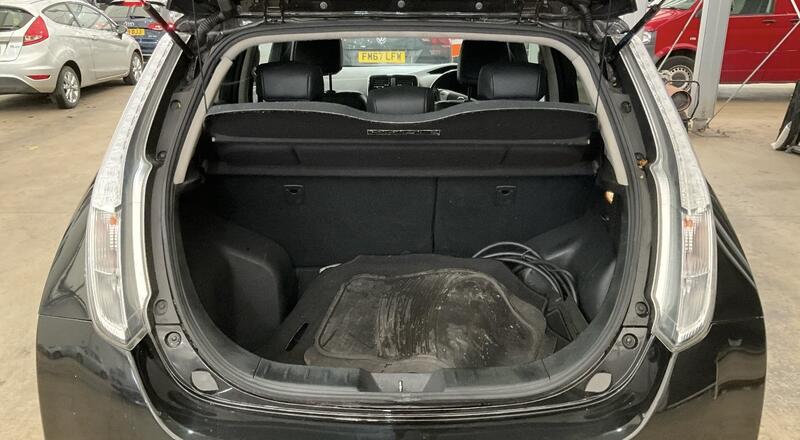 NISSAN LEAF