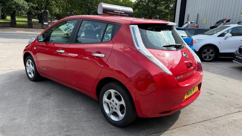 NISSAN LEAF