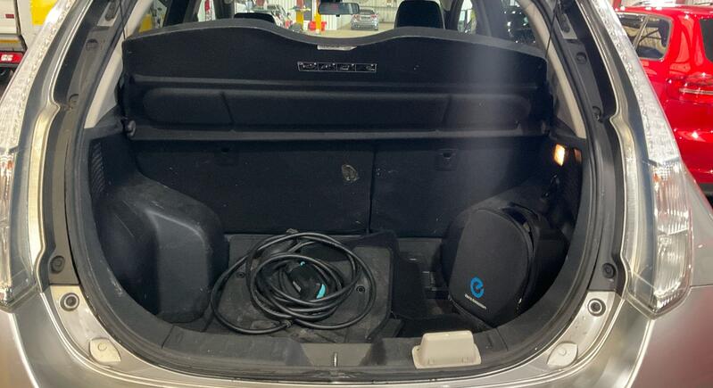 NISSAN LEAF