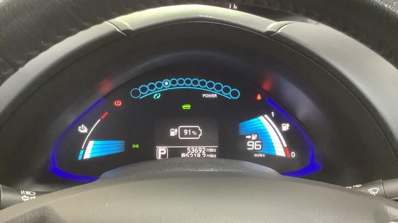 NISSAN LEAF