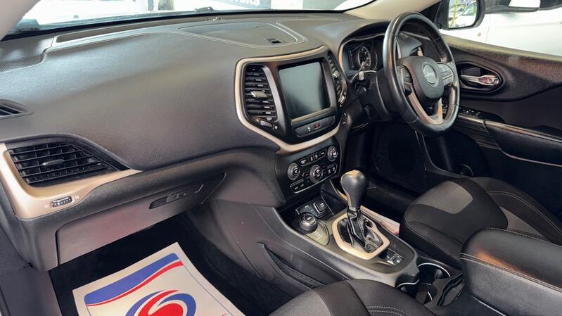 JEEP CHEROKEE