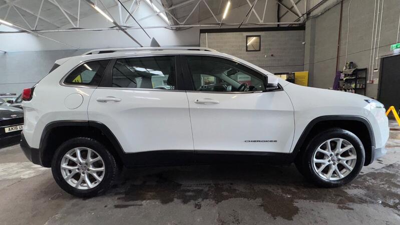 JEEP CHEROKEE