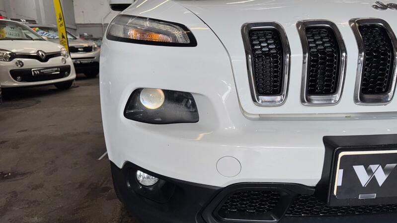 JEEP CHEROKEE