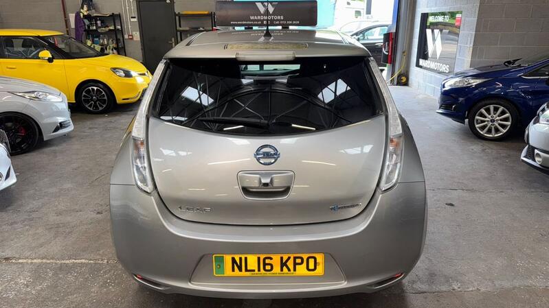 NISSAN LEAF