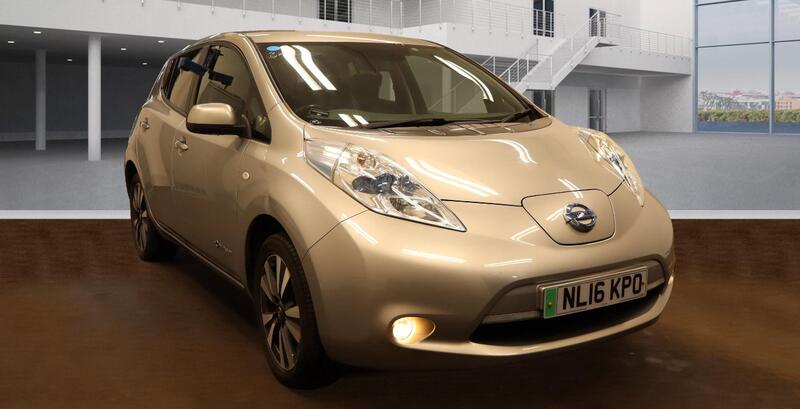 NISSAN LEAF