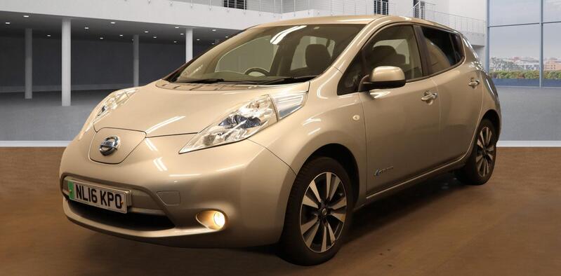 NISSAN LEAF