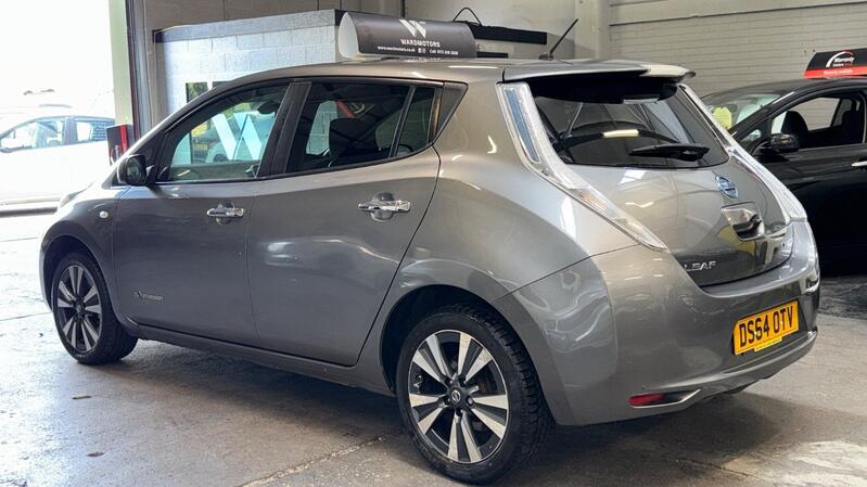 NISSAN LEAF