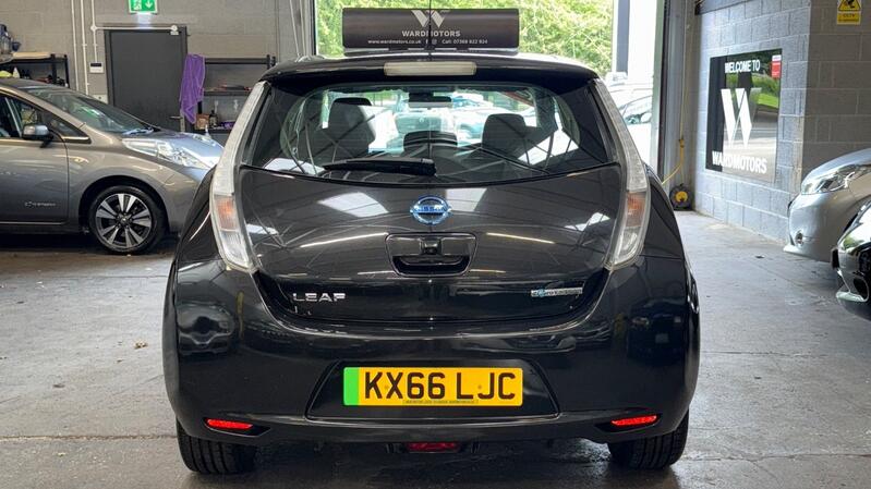 NISSAN LEAF