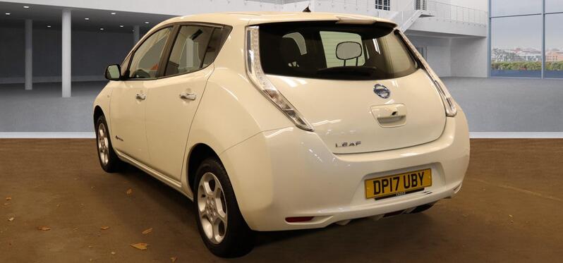 NISSAN LEAF