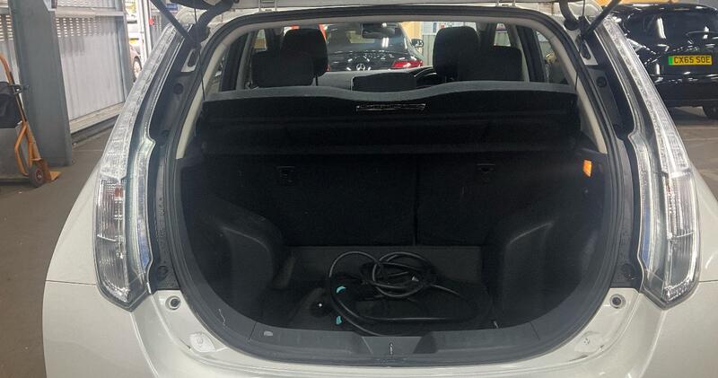 NISSAN LEAF