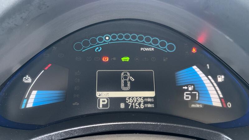 NISSAN LEAF